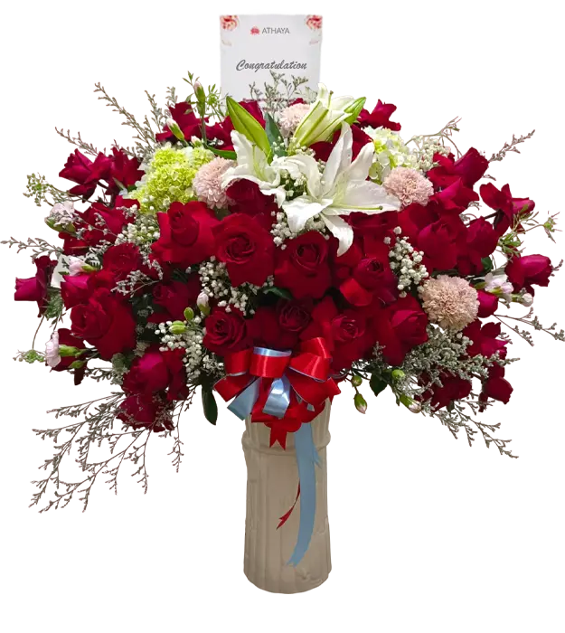 nadia-fresh-flower-arrangement-roses-hydrangea-lily-gompie-caspea-baby-breath-athaya-florist