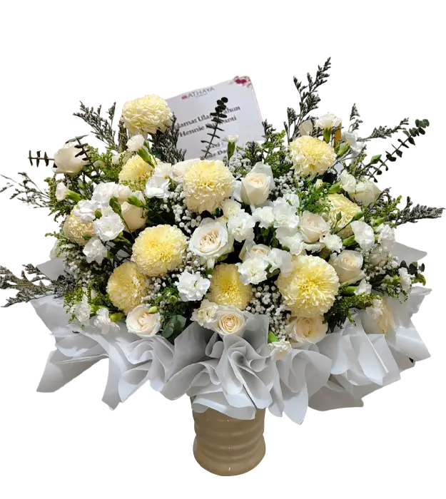 natsumi-fresh-flower-arrangement-roses-gompie-carnation-silver-dolar-caspea-baby-breath-athaya-florist