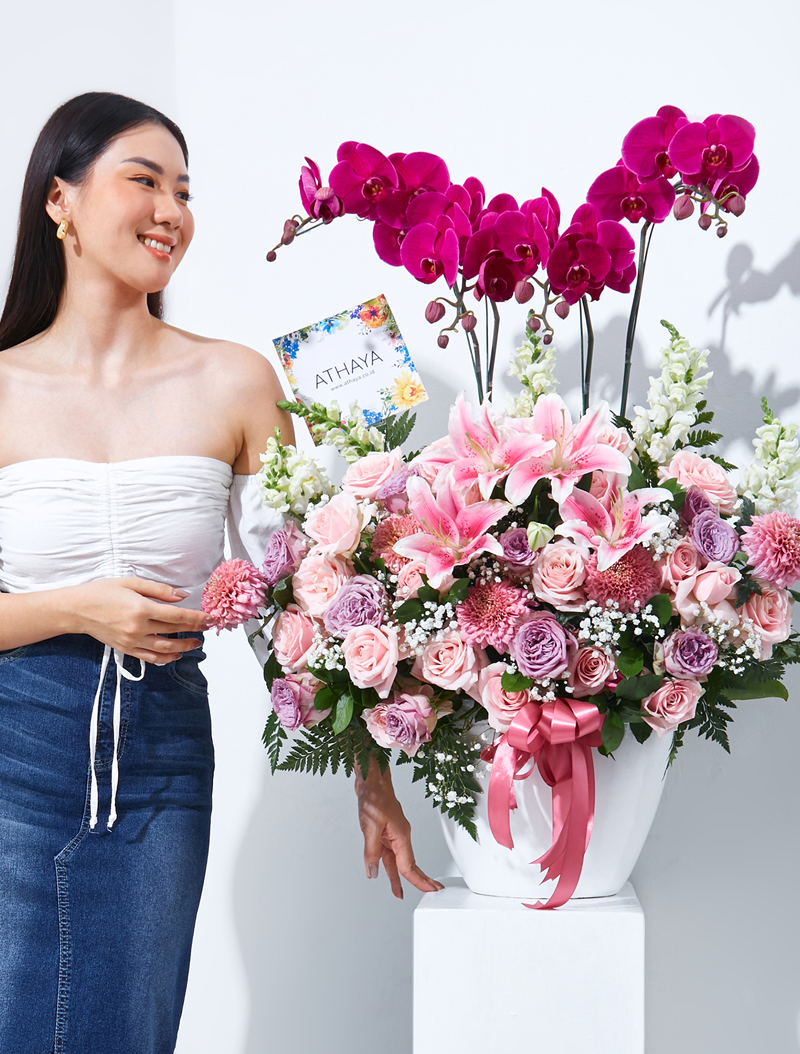 orchids-in-a-vase-collection-athaya-florist-jakarta1